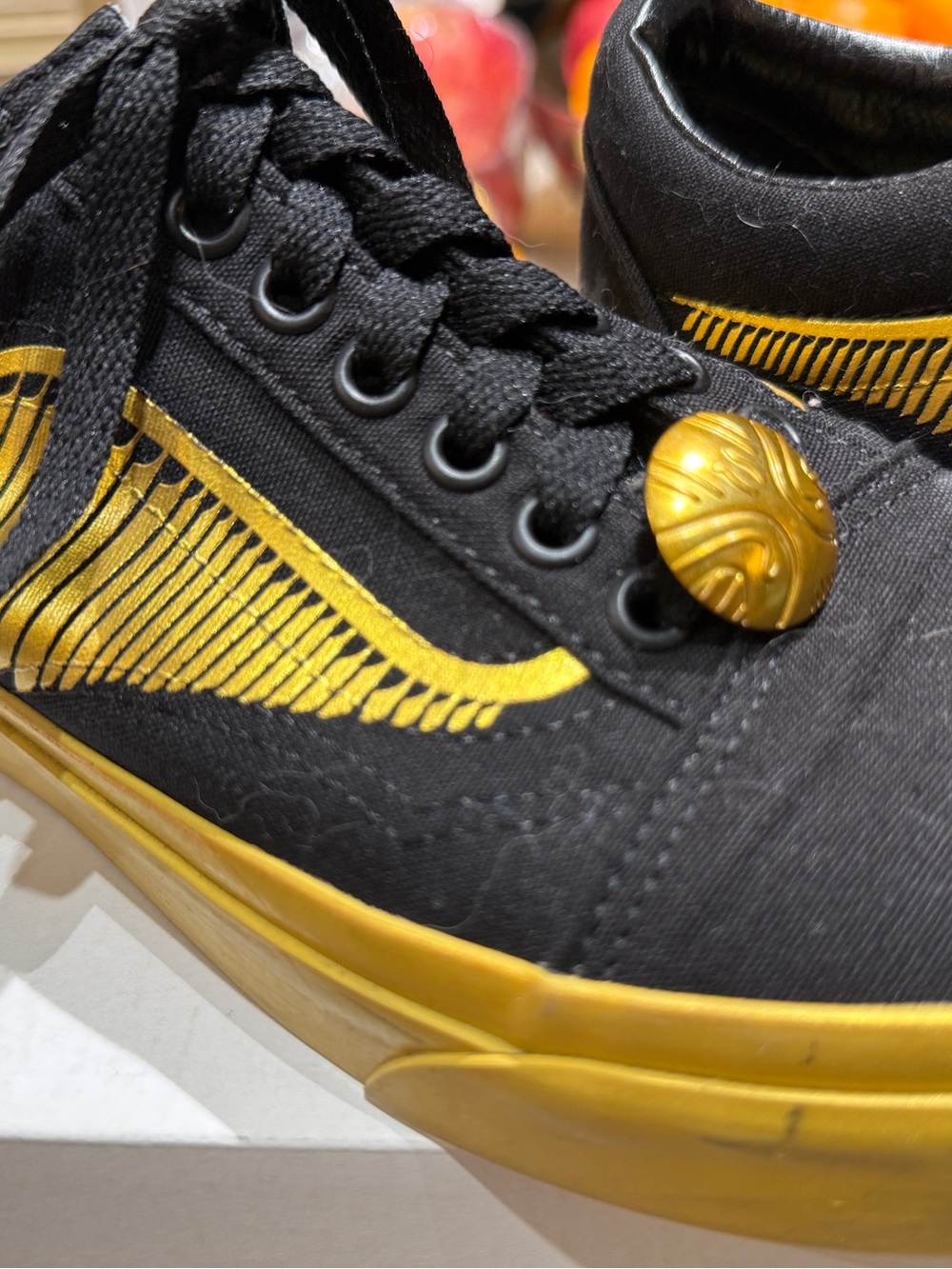 Vans “Old Skool” Harry Potter Golden Snitch - M6.5/W8 - new in box